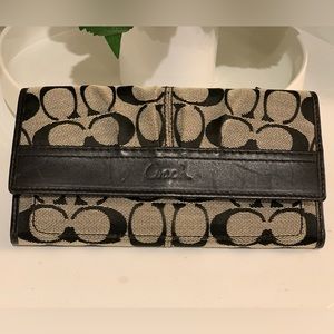 Like New Coach wallet